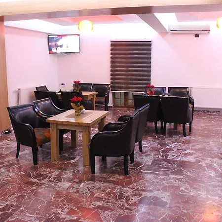 Hotel Kuksit *