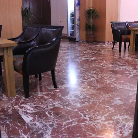 Hotel Kuksit